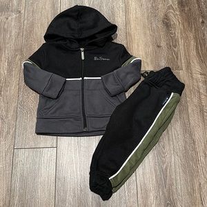 Ben Sherman 2 piece matching jumpsuit size: 12 months